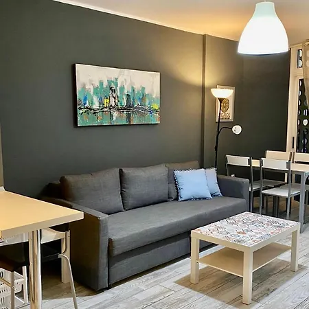 Torry De Yomely Sea View