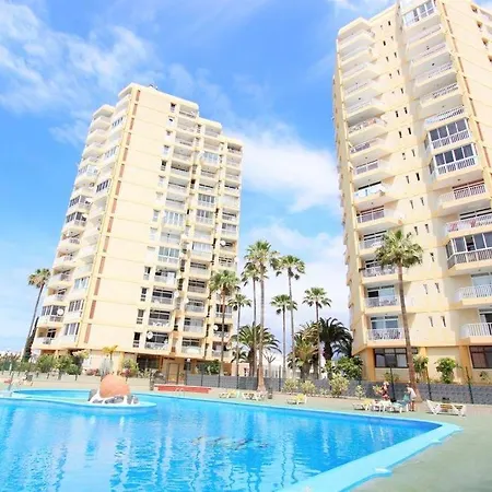 Torry De Yomely Sea View Apartment
