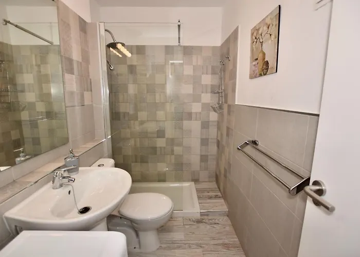 Torry De Yomely Sea View * 플라야데라스아메리카스